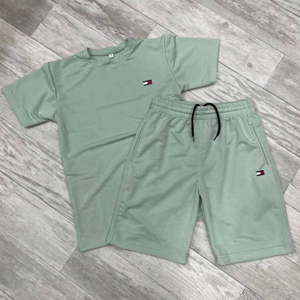 ENSEMBLE TOMMY